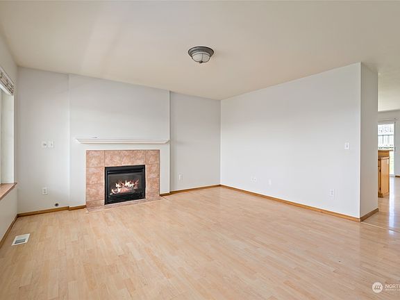 3rd image of 2040 SW Sunnyside Avenue