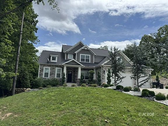 3rd image of 234 Oak Ridge Rd