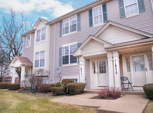 11S441 Rachael Ct, Willowbrook, IL 60527