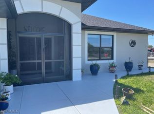 3219 32nd St SW, Lehigh Acres, FL 33976
