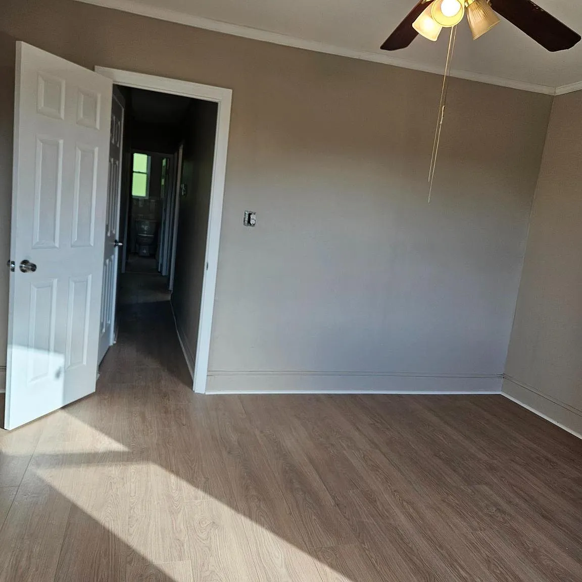 4 bed, 1092 sqft, $2,400 — Photo 3