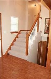 2nd image of 604 NE Fox Trail Dr