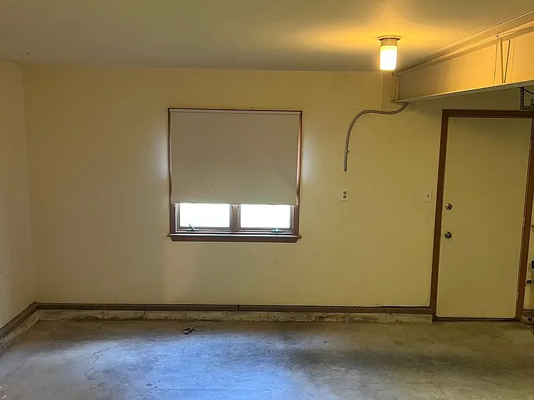 8 Butler Pl — Photo 31