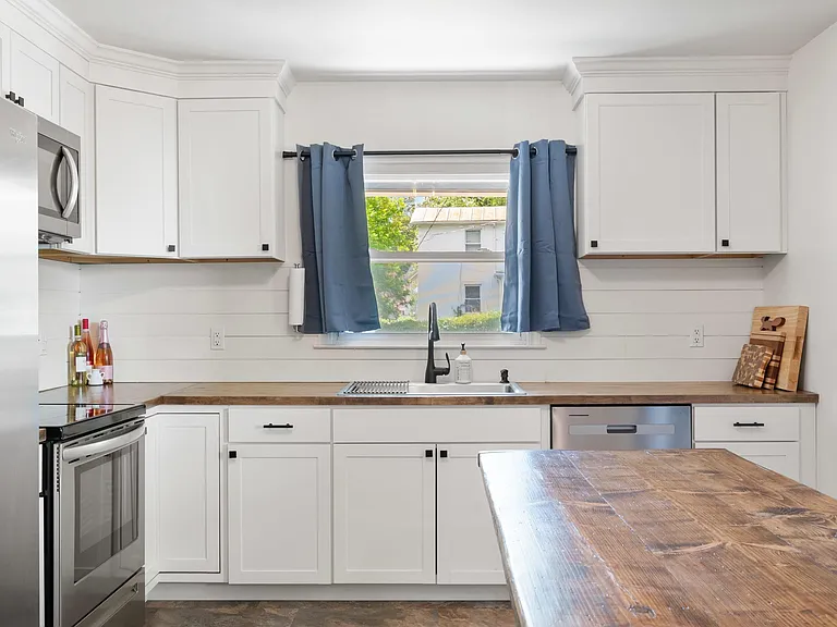 105 Hartmans Mill Rd #A — Photo 22
