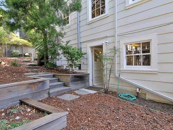 3rd image of 527 Coventry Rd