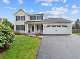 7359 Spring Mountain Dr, East Syracuse, NY 13057