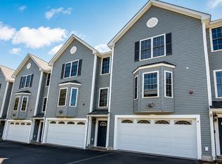 22 Scribner Rd APT 3, Fremont, NH 03044
