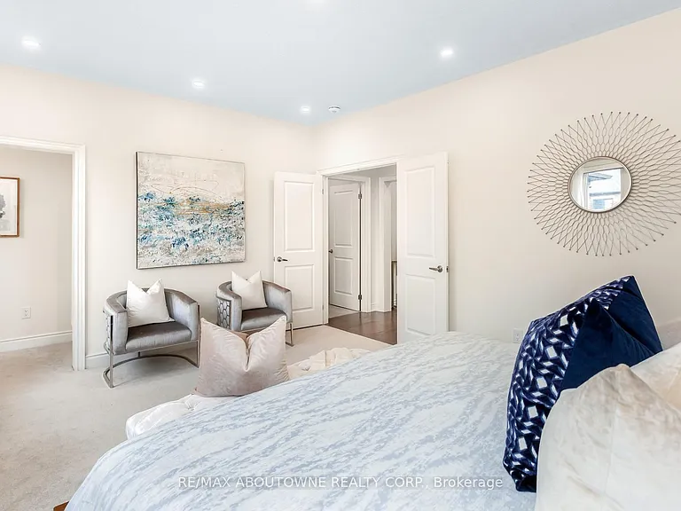 3294 Millicent Ave — Photo 27