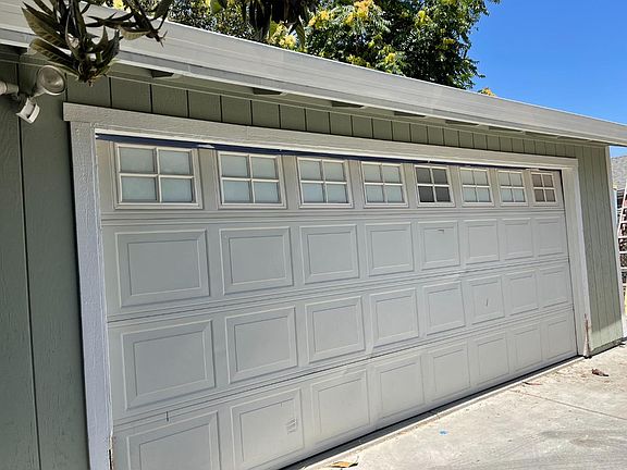 5th image of 1298 Plum St