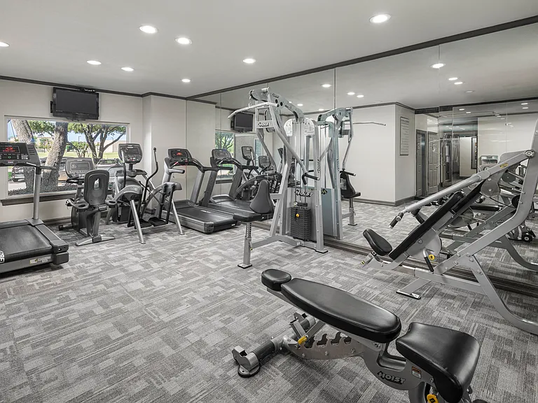 Aventura Cimarron — Photo 13