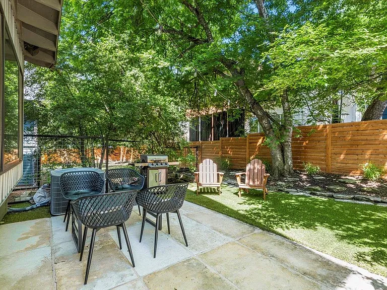 3505 Villa Ct #10 — Photo 34