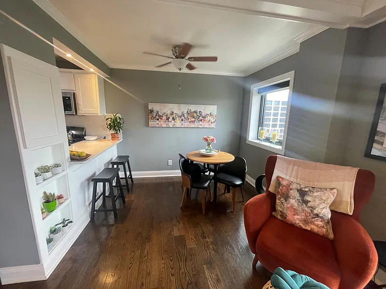 Plaza House — Photo 55