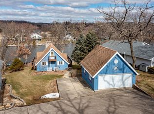 12 Delburne Dr, Davis, IL 61019