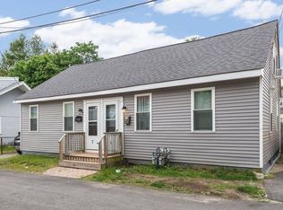 5 1st Ave, Taunton, MA 02780