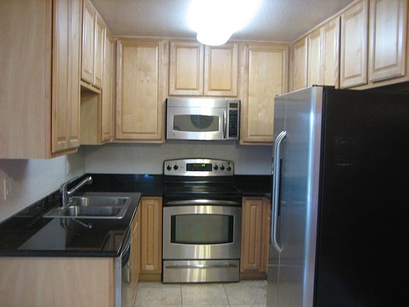 3rd image of 3615 Ash St Unit 15