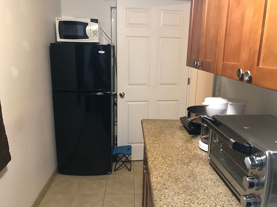 1st image of 170 E Welakahao Rd #3