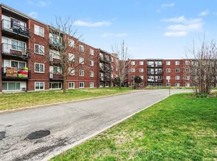 2044 Arrowsmith Dr #305B, Ottawa, ON K1J 7V8