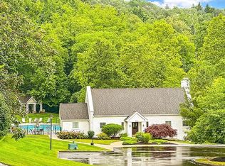 2276 Edenderry Dr Unit 300, Crescent Springs, KY 41017