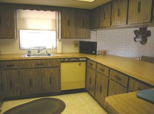 6414 Woodland Ln, New Port Richey, FL 34653