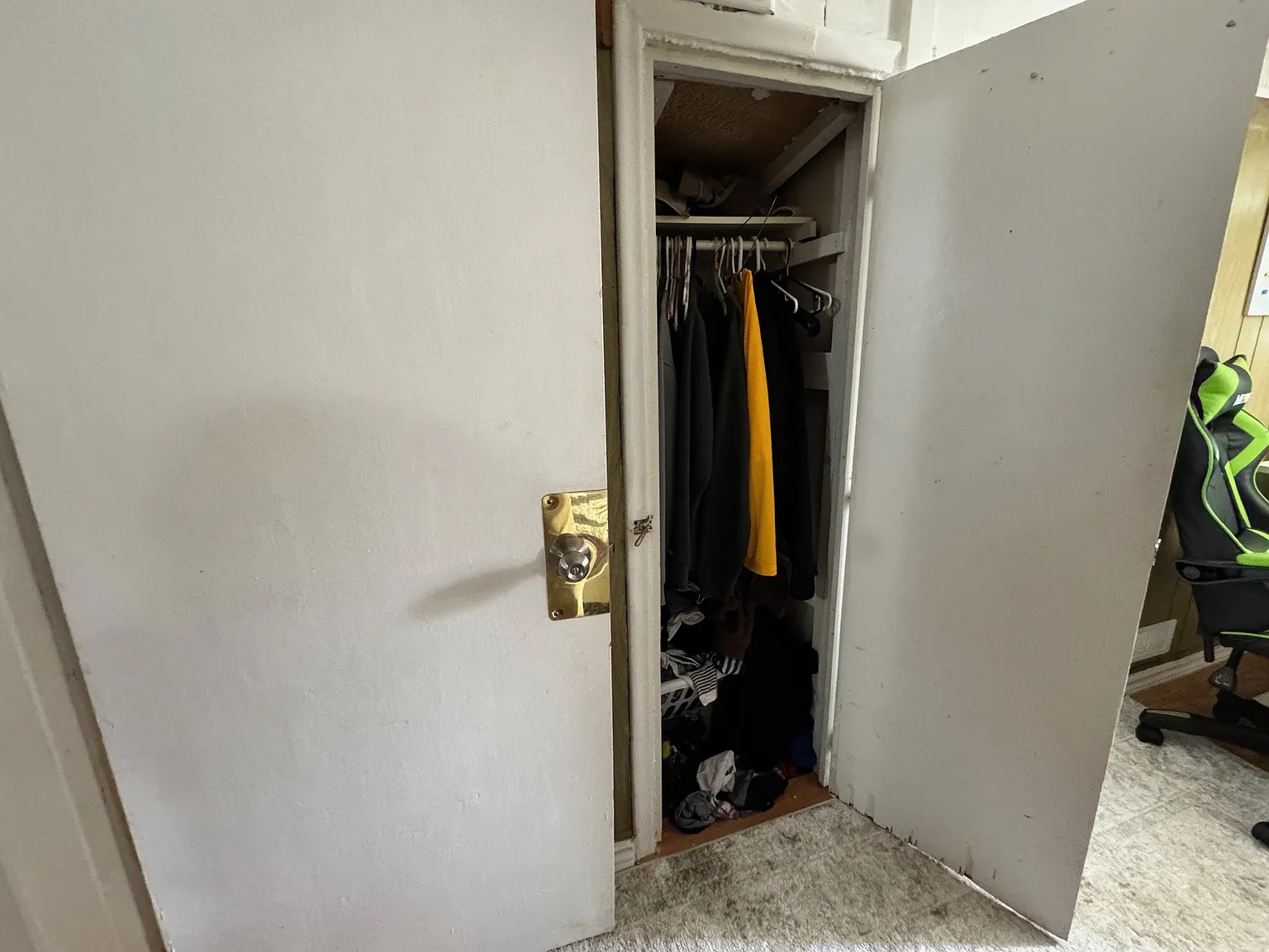 147 Carillon Street — Photo 1