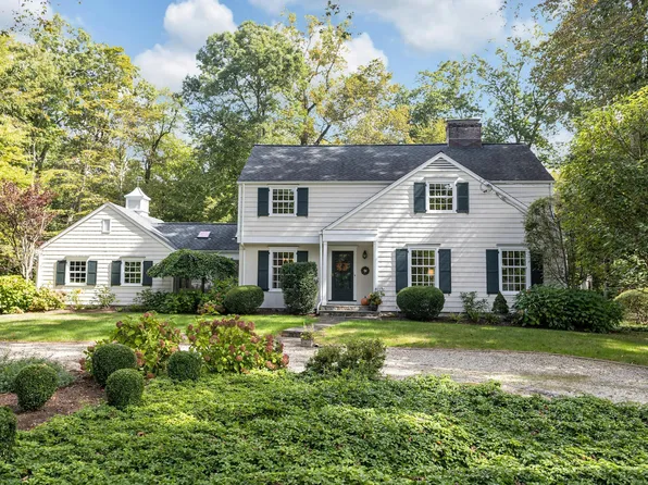 8 Windsor Road, Darien, CT 06820