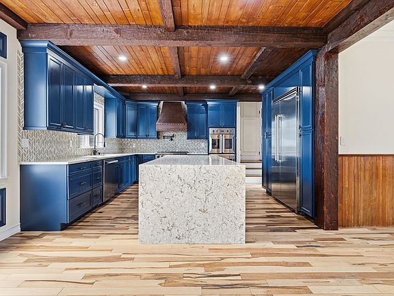 3rd image of 90 Countryside Ln