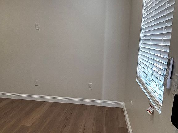 4th image of 124-126 S Marengo Ave #124-A