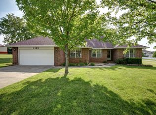1505 Cody Rd, Nixa, MO 65714