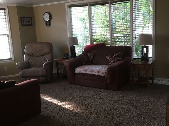 4th image of 326 E Yeasting St