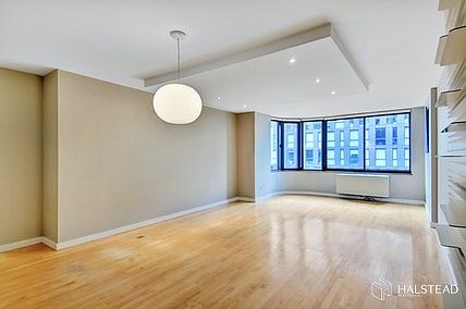 2nd image of 275 Greenwich St #8GH