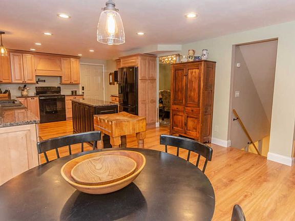 4th image of 1287 Tidewater Dr