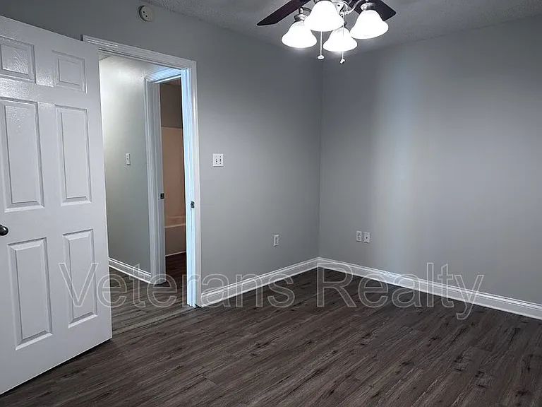 200B Commerce St — Photo 9