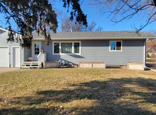 516 Buick Dr SW, Aberdeen, SD 57401