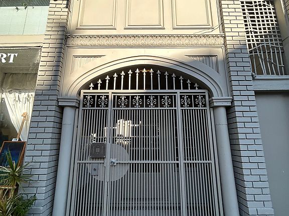 2nd image of 1600 Vallejo St #8