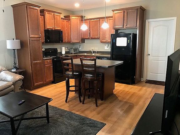 Kitchen with eat in counter