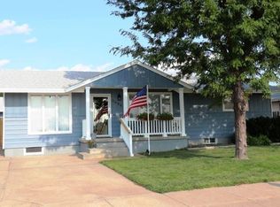 2004 N 11th St, Garden City, KS 67846