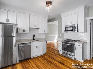 37 Harbor View St FLOOR 3, Boston, MA 02125