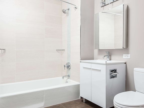 4th image of 175 E 96th St APT 26E
