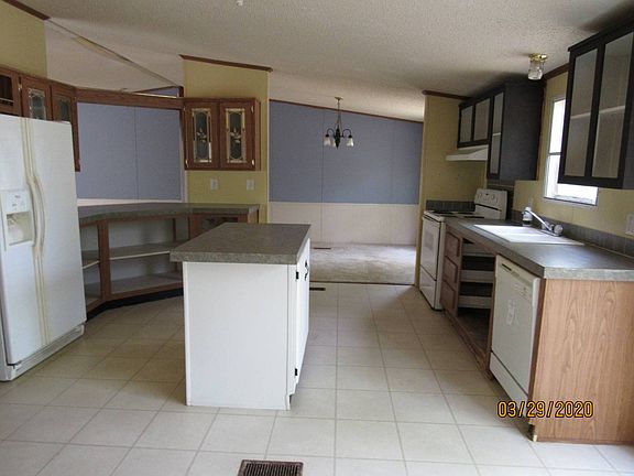 3rd image of 454 County Road 4564