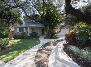 830 13th Ct SW, Largo, FL 33770