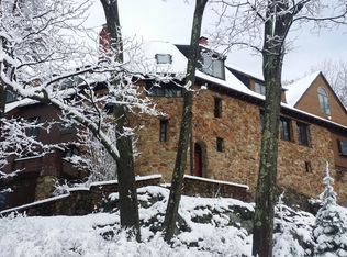 1 Summit Rd, Franklin, MA 02038