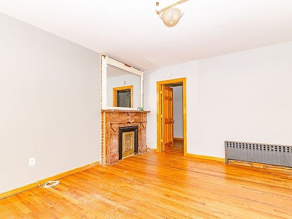 4th image of 1119 Bergen St #1AF