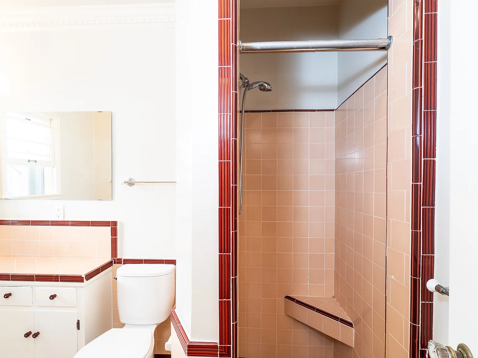 2 bed, 900 sqft, $3,895 — Photo 4