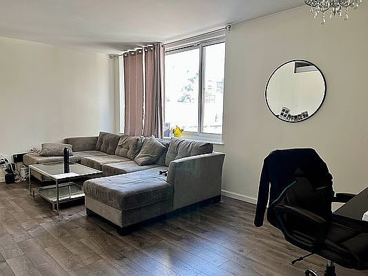 3rd image of 250 S End Ave APT 3C