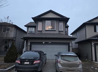 3751 13th St NW, Edmonton, AB T6T 0E5
