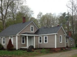 74 N Main St, Newton, NH 03858
