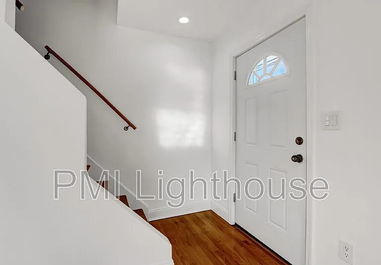 25 Thorney Ave — Photo 3