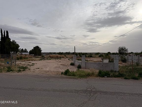 3rd image of 13570 Chicken Ranch Rd