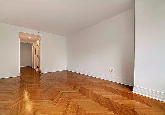 5th image of 205 E 85th St APT 9F