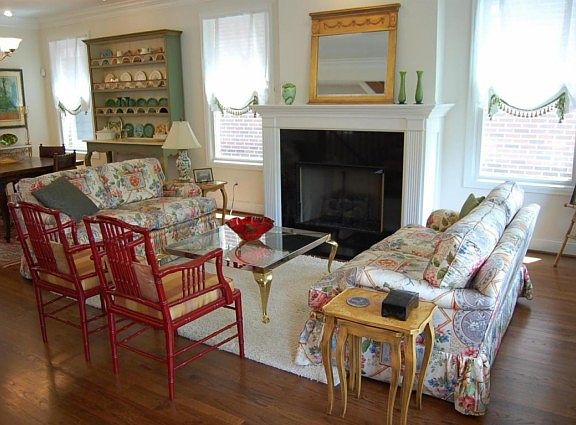 3rd image of 1038 Harrison Park Pl